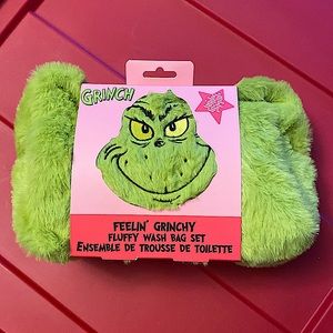 Grinch - Feelin’ Grinchy Fluffy Wash Bag Bathroom Care Set